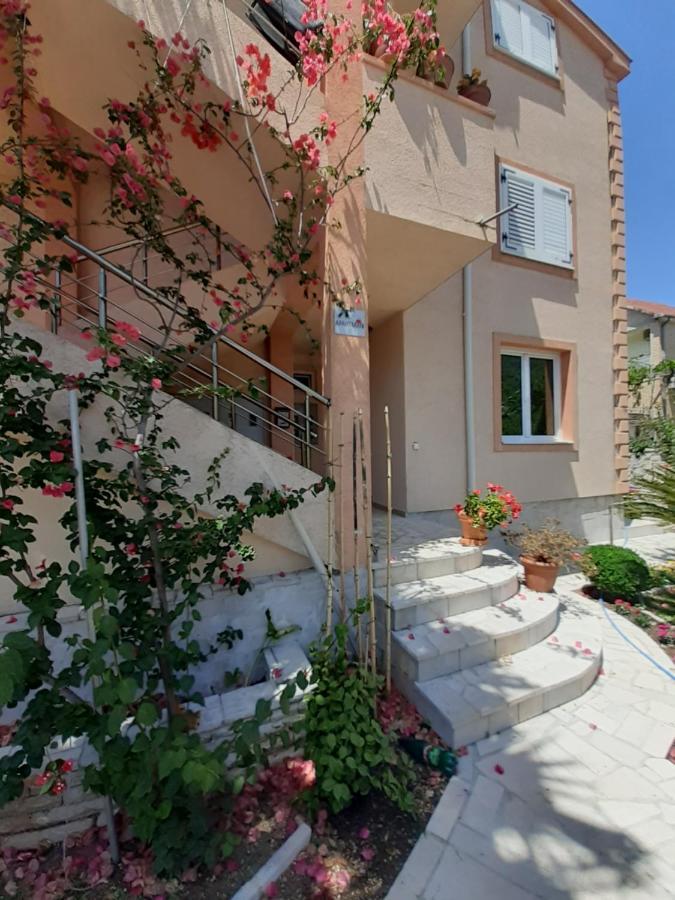 Apartmani Tanja Tivat Exterior foto