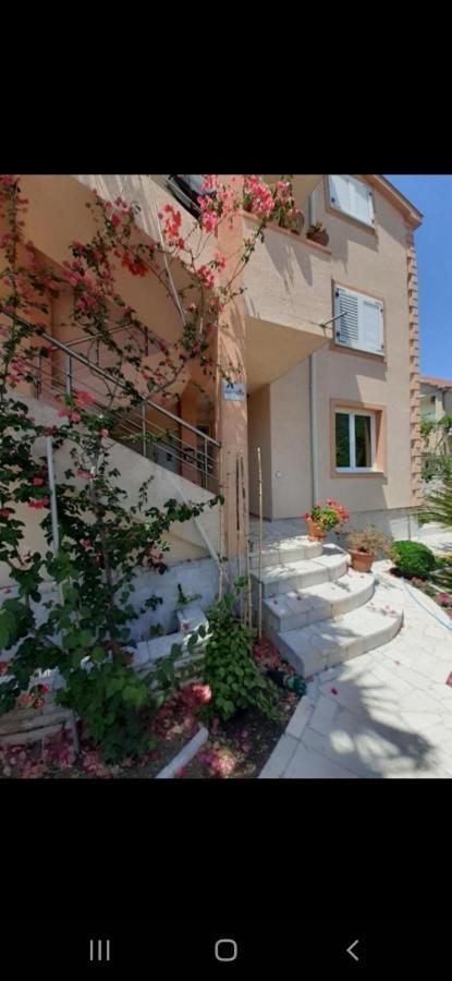 Apartmani Tanja Tivat Exterior foto