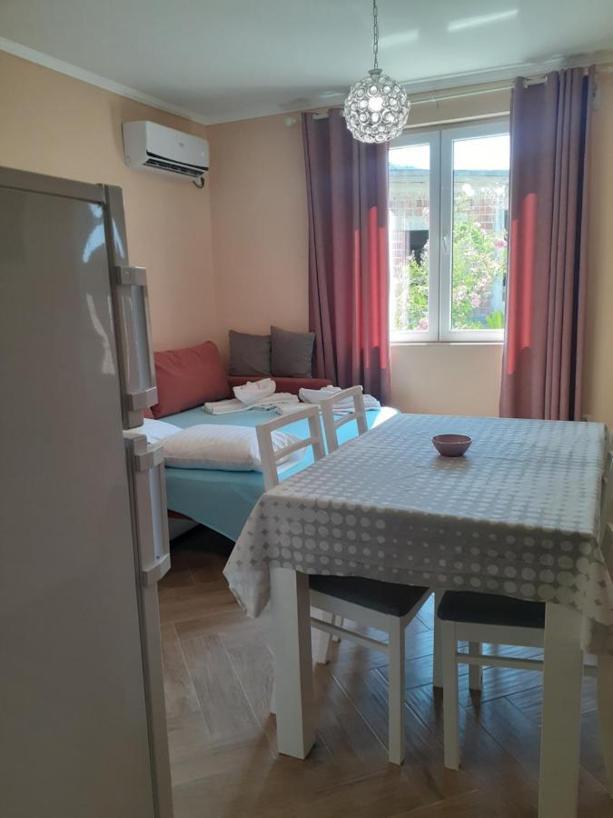 Apartmani Tanja Tivat Exterior foto