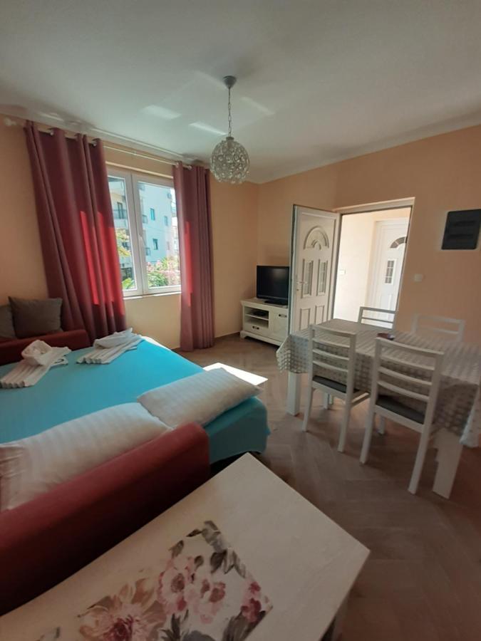 Apartmani Tanja Tivat Exterior foto