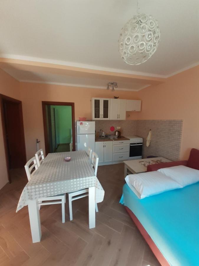 Apartmani Tanja Tivat Exterior foto