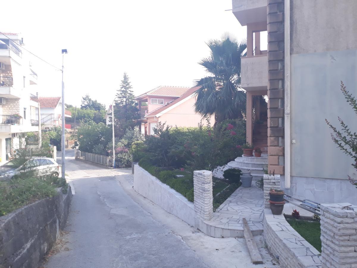 Apartmani Tanja Tivat Exterior foto