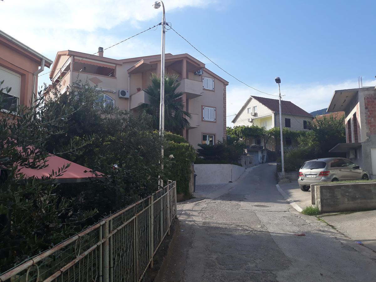 Apartmani Tanja Tivat Exterior foto