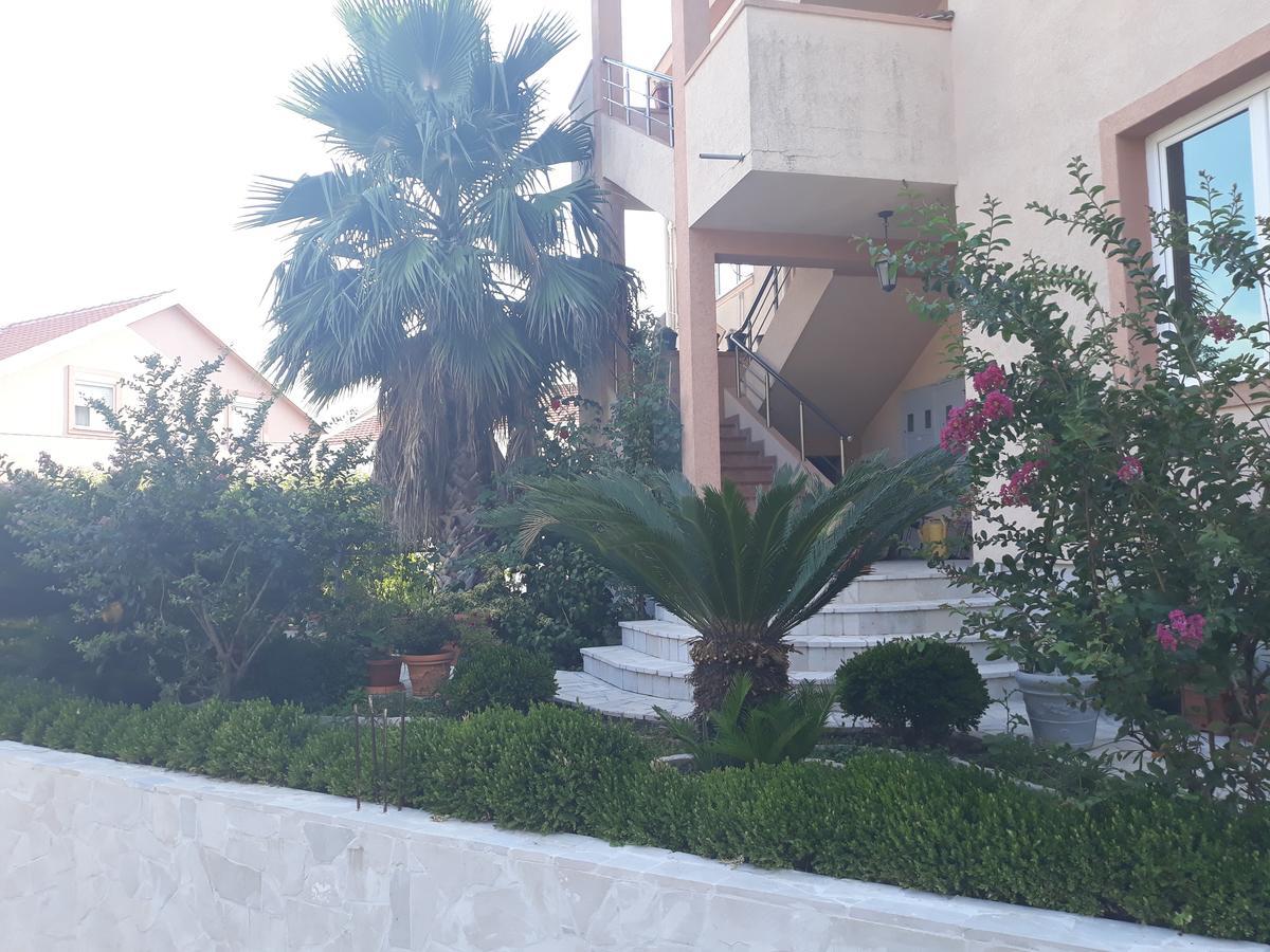 Apartmani Tanja Tivat Exterior foto