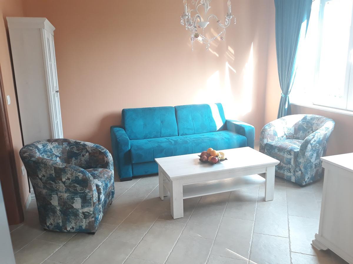 Apartmani Tanja Tivat Exterior foto